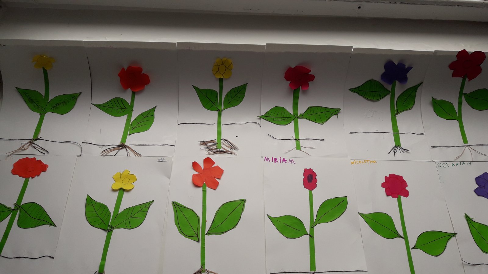 ”Aroma florilor de toamnă…”- proiect tematic cu o abordare tot atât de originală ca și misterul toamnei: colorat, autentic, plin de farmec…
